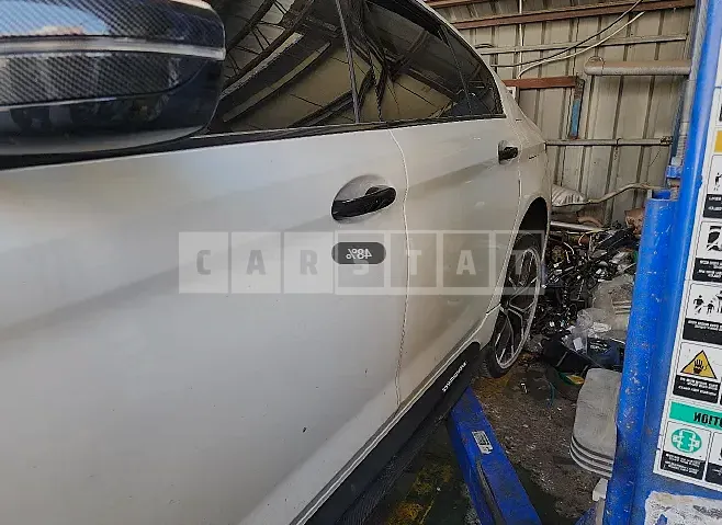 Photo 2 of 9: 2021 BMW 530i, VIN WBA71BH00MWW92496 — Korean insurance auction