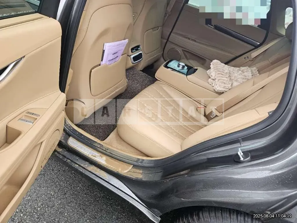Photo 2 of 13: 2025 Genesis G80 AWD — Korean insurance auction
