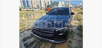 Photo 1 of 30: 2021 Mercedes-Benz E250 — Korean insurance auction