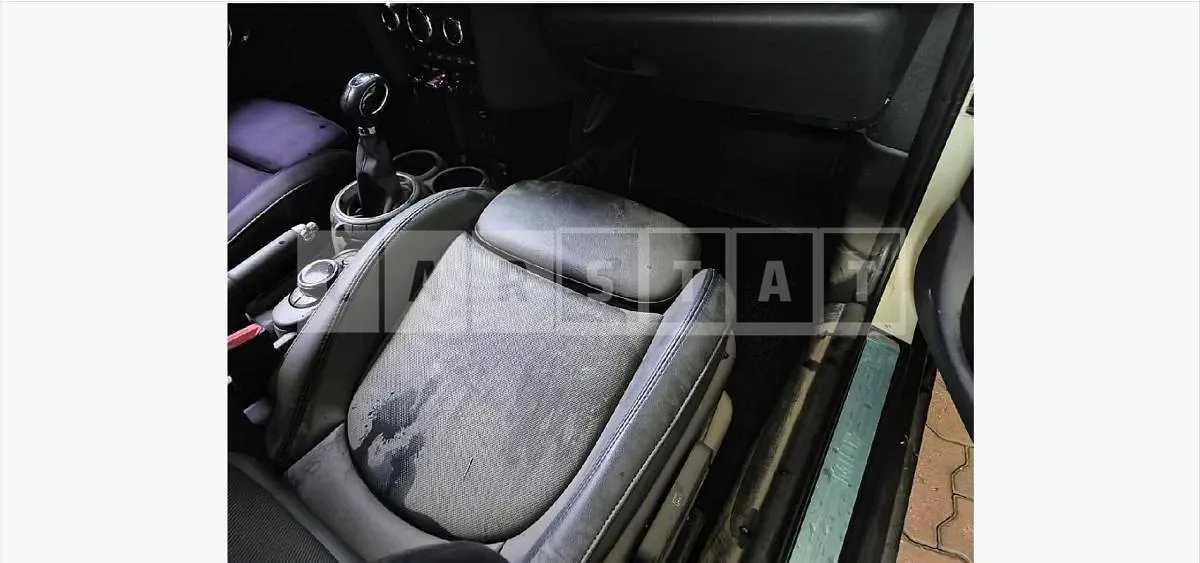 Photo 2 of 48: 2015 MINI Cooper Five-Door — Korean insurance auction
