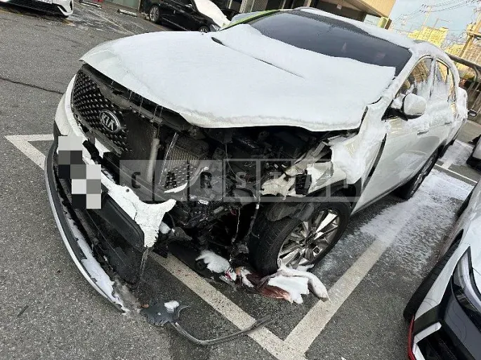 Photo 2 of 6: 2016 Kia Sorento 2.0, VIN KNAPH81ABGA226562 — Korean insurance auction