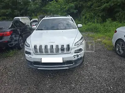 Photo 1 of 24: 2017 Jeep Zip Cherokee 2.2 — Korean insurance auction