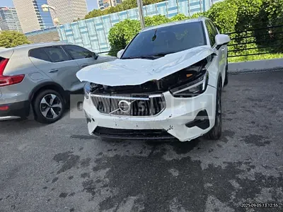 Photo 1 of 16: 2024 Volvo XC40B4 AWD — Korean insurance auction