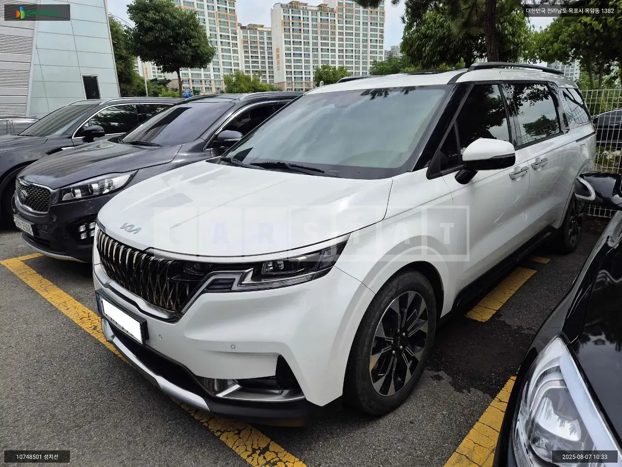 Photo 2 of 11: 2023 Kia Carnival Limousine, VIN KNANC81BBPS317032 — Korean insurance auction