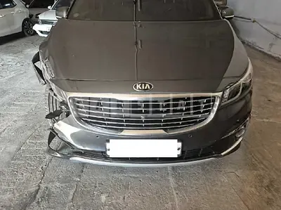Photo 1 of 15: 2017 Kia Carnival Limousine, VIN KNAME81ABHS316164 — Korean insurance auction