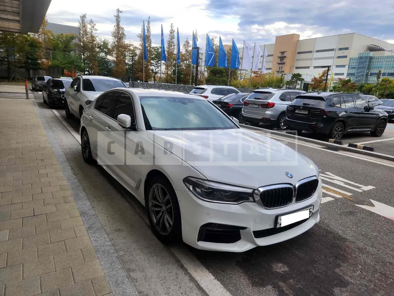 Photo 2 of 9: 2019 BMW 520d M Sport, VIN WBAJF3103KBS70945 — Korean insurance auction