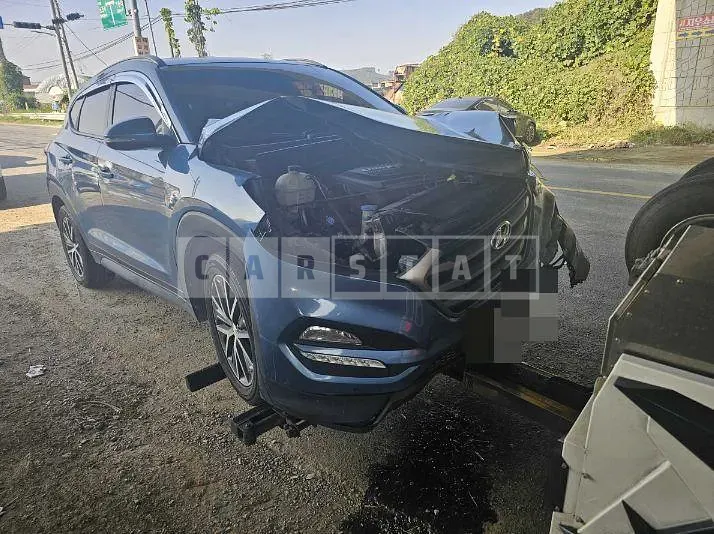 Photo 2 of 8: 2016 Hyundai Tucson 4WD — Korean insurance auction