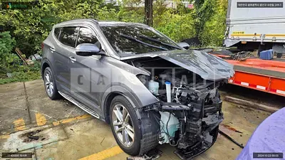 Photo 1 of 21: 2016 Hyundai Santa Fe, VIN KMHSW81UBGU657179 — Korean insurance auction