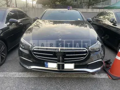Photo 1 of 46: 2022 Mercedes-Benz E250, VIN W1KZF4FB6NB016923 — Korean insurance auction