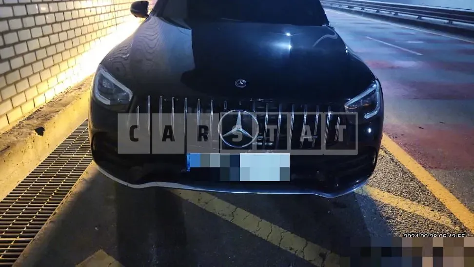 Photo 2 of 34: 2023 Mercedes-Benz GLC300 4Matic Coupe — Korean insurance auction