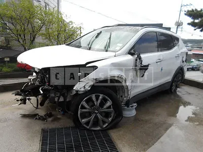 Photo 1 of 30: 2016 Hyundai Santa Fe — Korean insurance auction