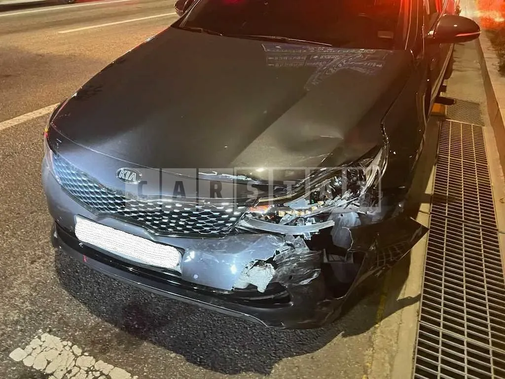 Photo 2 of 2: 2018 Kia K5, VIN KNAGU411BJA203643 — Korean insurance auction