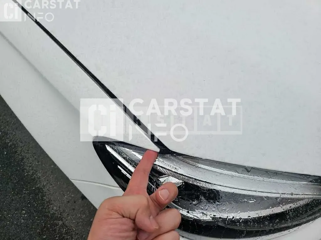 Photo 2 of 9: 2019 Mercedes-Benz C220 d, VIN WDDWF1EB2KR522836 — Korean insurance auction