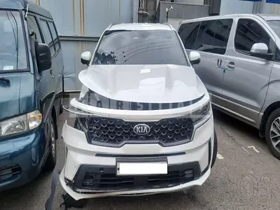 Photo 1 of 23: 2021 Kia Sorento, VIN KNARM81GDMA001365 — Korean insurance auction
