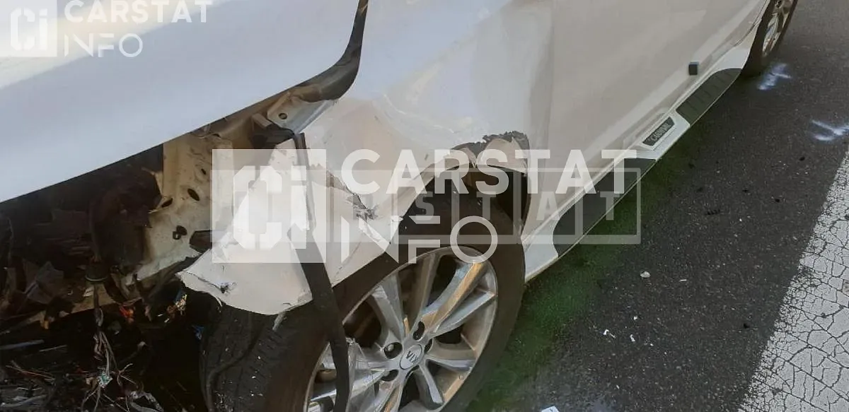 Photo 2 of 26: 2018 Kia Carnival, VIN KNAME81ABKS503293 — Korean insurance auction