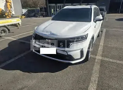 Photo 1 of 8: 2021 Kia Sorento, VIN KNARL81BGMA021770 — Korean insurance auction