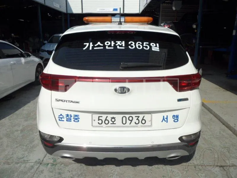 Photo 2 of 15: 2019 Kia Sportage, VIN KNAPM813BKK690321 — Korean insurance auction