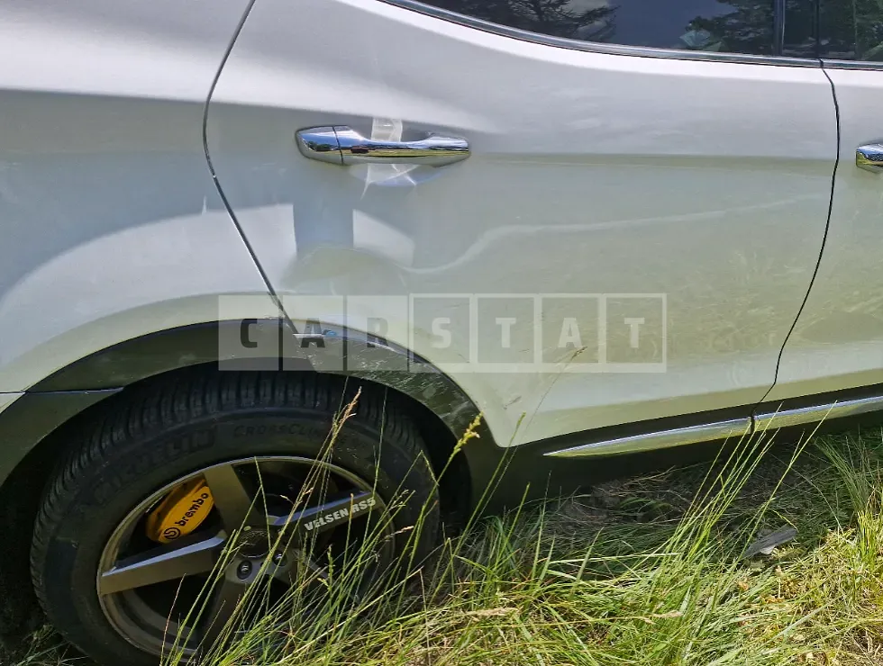 Photo 2 of 23: 2018 Hyundai Santa Fe — Korean insurance auction