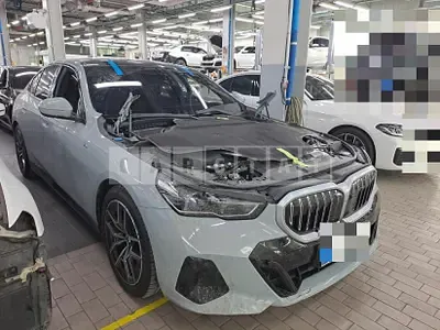 Photo 1 of 17: 2023 BMW 523d — Korean insurance auction