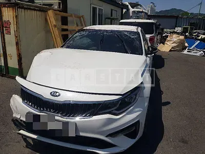 Photo 1 of 14: 2018 Kia K5 2.0, VIN KNAGT411BKA295252 — Korean insurance auction