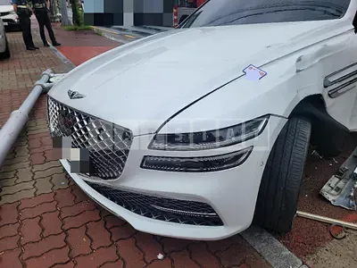 Photo 1 of 13: 2020 Genesis G80 2.5T — Korean insurance auction