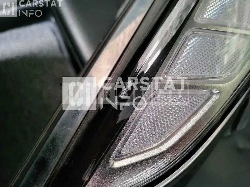Photo 2 of 4: 2016 Kia Light /K5 Light, VIN KNAGX411BGA081863 — Korean insurance auction