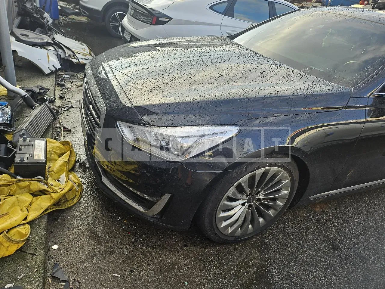 Photo 2 of 7: 2017 Hyundai Genesis EQ900, VIN KMHG241ADJU041707 — Korean insurance auction