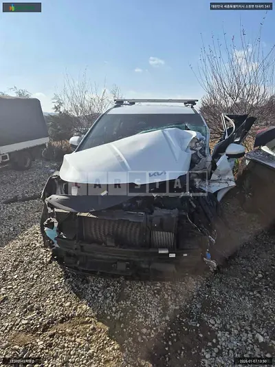 Photo 1 of 16: 2022 Kia Carnival, VIN KNANC81BBPS231442 — Korean insurance auction
