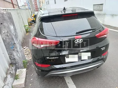 Photo 1 of 17: 2017 Hyundai Tucson 2.0 (4WD), VIN KMHJ581ADHU475666 — Korean insurance auction