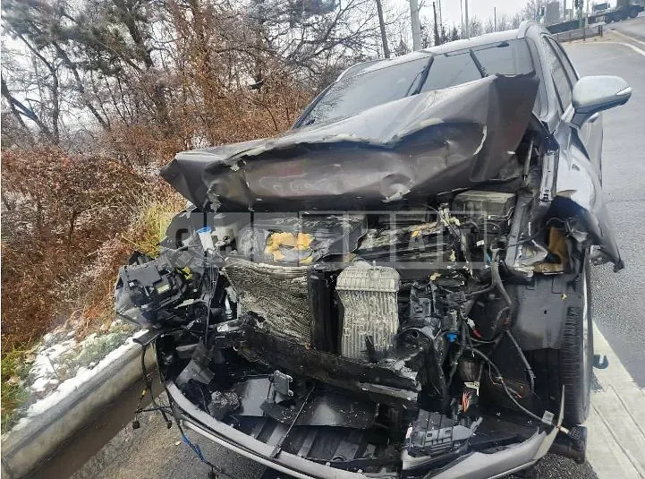 Photo 2 of 5: 2020 Hyundai Santa Fe TM — Korean insurance auction