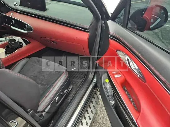 Photo 2 of 14: 2022 Genesis Hyundai GV70, VIN KMTMF81CDNU062883 — Korean insurance auction