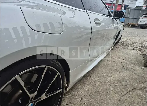 Photo 2 of 38: 2022 BMW 840i xDrive Coupe, VIN WBAAE4101NCJ13129 — Korean insurance auction