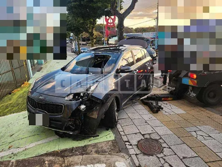 Photo 2 of 31: 2016 Kia Sportage 4WD — Korean insurance auction
