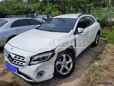 Photo 1 of 8: 2019 Mercedes-Benz GLA220, VIN WDCTG4FB2KJ643577 — Korean insurance auction