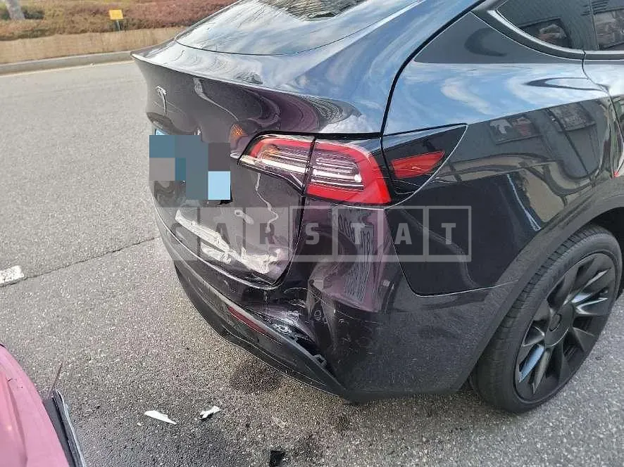 Photo 2 of 15: 2024 Tesla Model Y RWD — Korean insurance auction