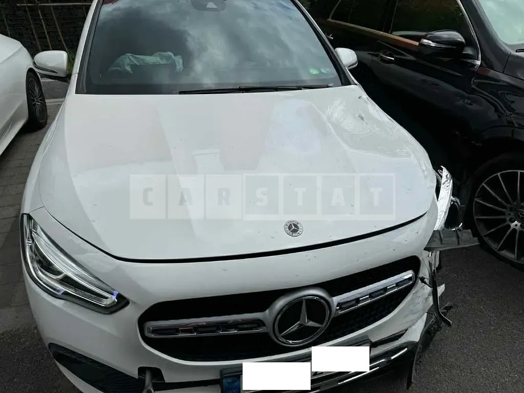 Photo 2 of 25: 2021 Mercedes-Benz GLA220 — Korean insurance auction