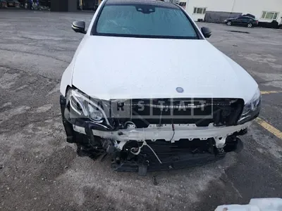 Photo 1 of 17: 2017 Mercedes-Benz E350d — Korean insurance auction