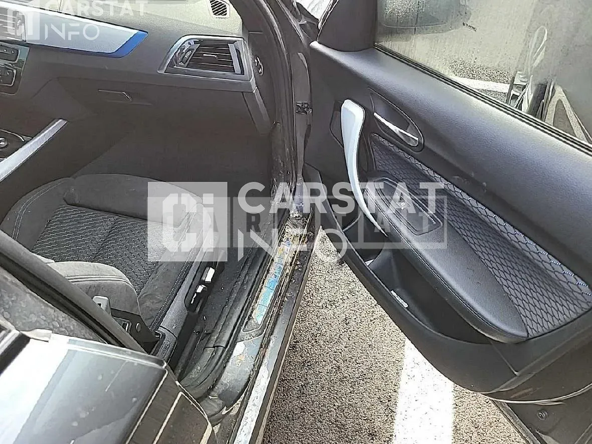 Photo 2 of 7: 2017 BMW Calm 118d — Korean insurance auction