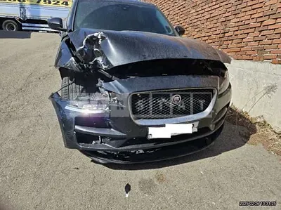 Photo 1 of 31: 2018 Jaguar F-Pace 20d — Korean insurance auction