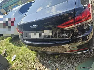 Photo 1 of 13: 2016 Genesis 3.3 — Korean insurance auction