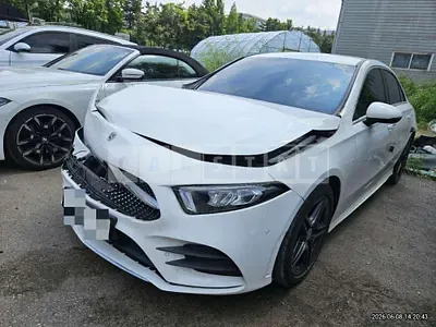 Photo 1 of 19: 2020 Mercedes-Benz A220 Sedan — Korean insurance auction