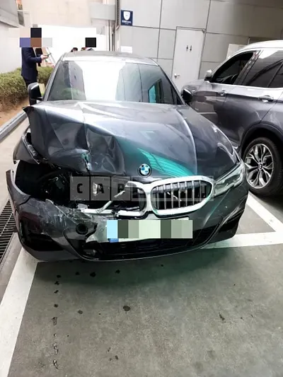 Photo 1 of 13: 2021 BMW 320d xDrive, VIN WBA5V710XNFM00762 — Korean insurance auction