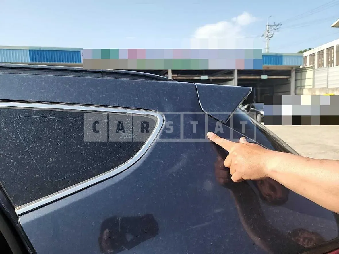 Photo 2 of 28: 2015 Hyundai Santa Fe 2.0, VIN KMHSW81UBGU551392 — Korean insurance auction