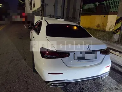 Photo 1 of 8: 2017 Mercedes-Benz E220 d 4Matic — Korean insurance auction