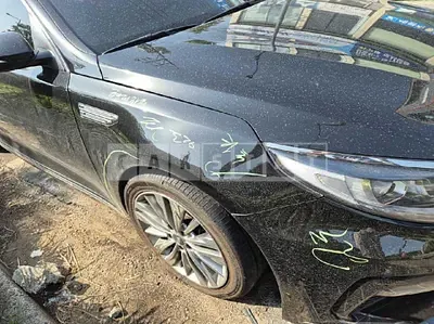 Photo 1 of 5: 2019 Kia K5 — Korean insurance auction