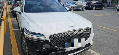 Photo 1 of 17: 2022 Genesis GV70 2.5T, VIN KMTMA81BDNU070168 — Korean insurance auction