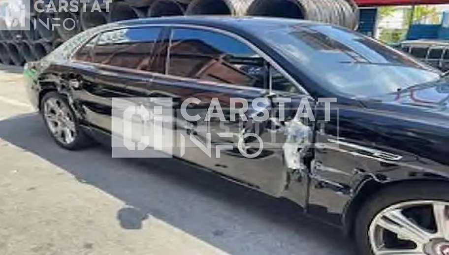 Photo 2 of 4: 2015 Bentley Flying Spur V8 — Korean insurance auction