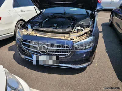 Photo 1 of 21: 2022 Mercedes-Benz E350 4Matic, VIN W1KZF8GB8NB052120 — Korean insurance auction
