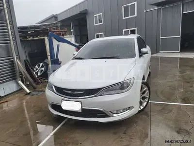 2015 chrysler 200