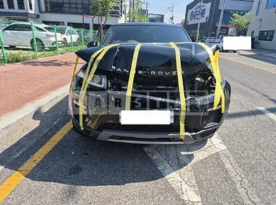 Photo 1 of 32: 2018 Land Rover Range Rover Evoque 2.0d — Korean insurance auction
